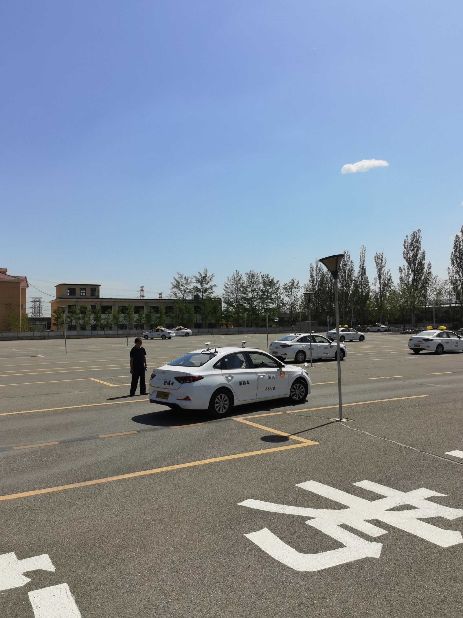 北京远大驾校科目二考前模拟侧方停车