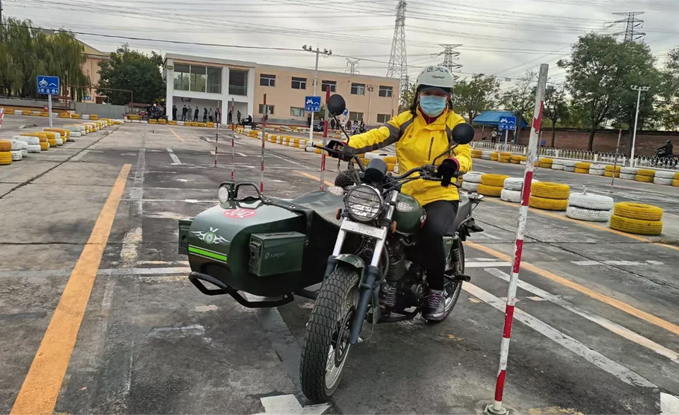 远大驾校三轮摩托车与训练场实拍